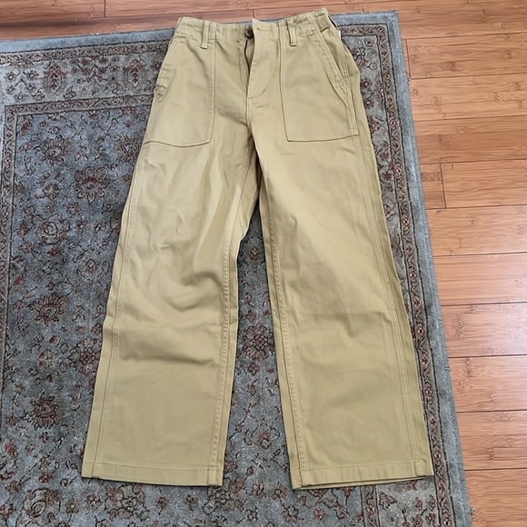 NWT High Waisted Avirex wide leg pants belle small
Cotton blend 
Mustard color - Picture 5 of 10